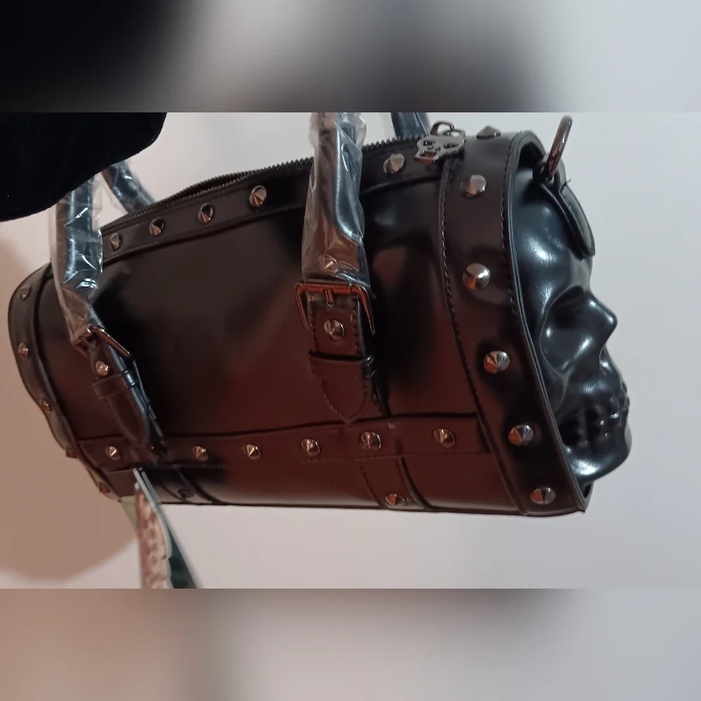 Double 3D Skull Bag (NWT)